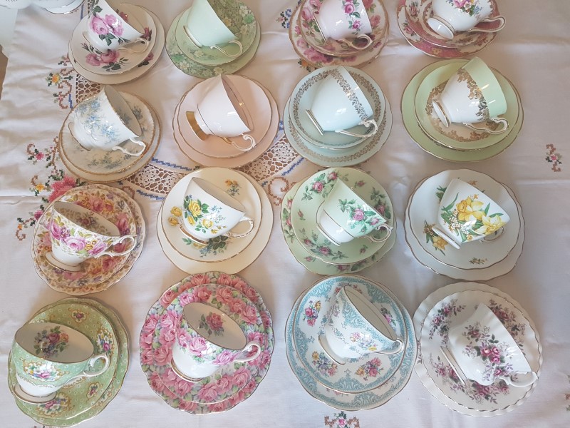 Pretty pastel vintage china tea sets to hire for high teas