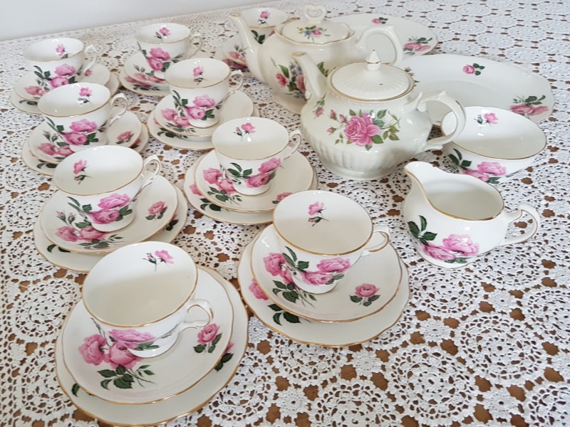 Queen Anne pink roses vintage tea set to hire