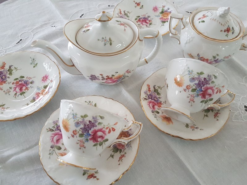 Crown Derby Posies vintage tea set to hire in Nelson