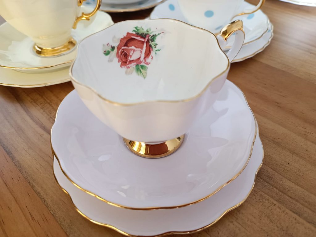 pink vintage china trios to hire