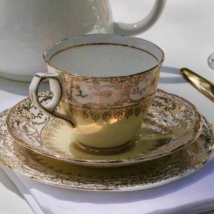 vintage teacups for hire